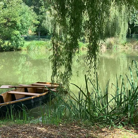 Le Domaine De Ferrat 3* Mirambeau (Charente-Maritime)