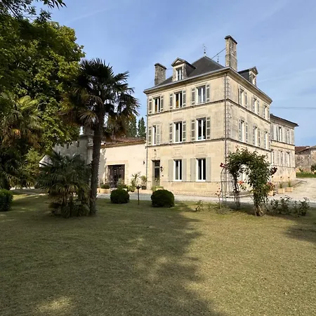 Le Domaine De Ferrat Guest house *