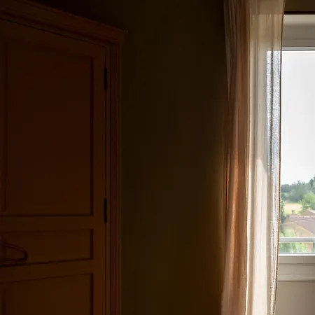 Le Domaine De Ferrat Mirambeau (Charente-Maritime)