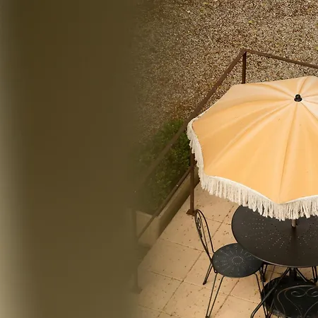 Le Domaine De Ferrat 3*