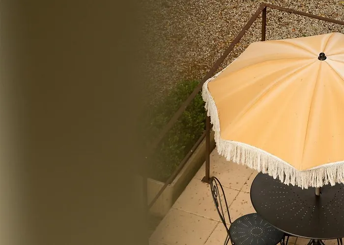 Le Domaine De Ferrat 3*