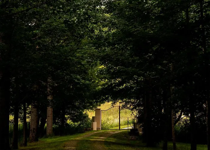 Le Domaine De Ferrat Gasthof